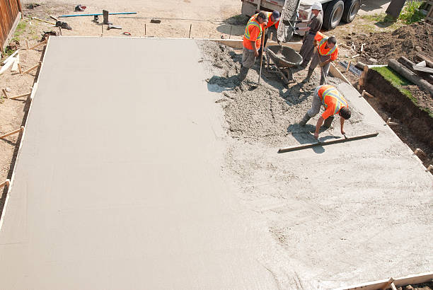 Best Concrete Driveway Installation in Pratt, KS
